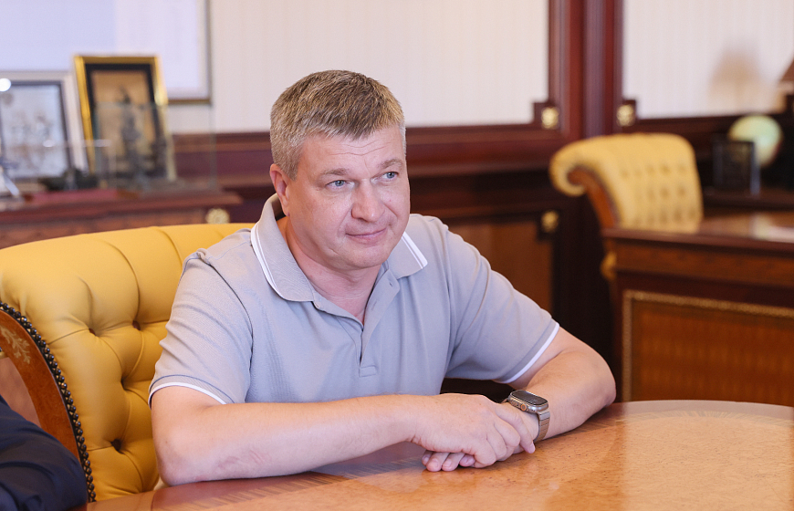 Сергей Аксёнов встретился с выпускниками программы «Школа мэров» из Республики Крым 